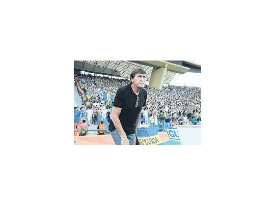 Julio Falcioni declaró que necesita a Juan Román Riquelme en óptimas condiciones, por eso quiere que haga una gran pretemporada.