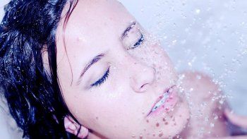 Guía para lavarse el cabello con un shampoo libre de sulfatos