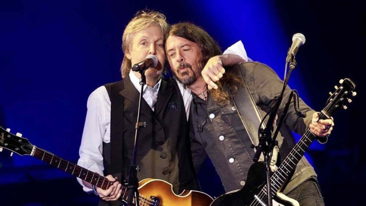 Led by Paul McCartney, Dave Grohl returned to the stage