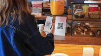 La iniciativa Transferencias 3.0 habilitó a que cualquier persona pueda pagar con el QR que desee en cualquier comercio que acepte esta modalidad, de manera simple, rápida y segura.&nbsp;
