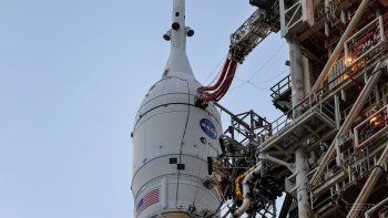 La NASA reveló los trajes espaciales que se usarán en el próximo viaje a la luna