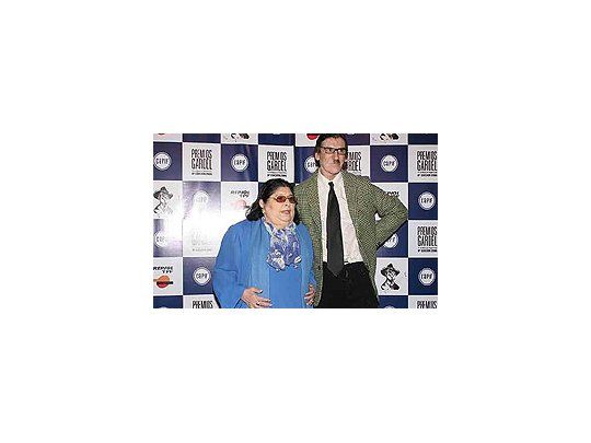 Otros tiempos. Charly y Mercedes Sosa en una entrega de premios.