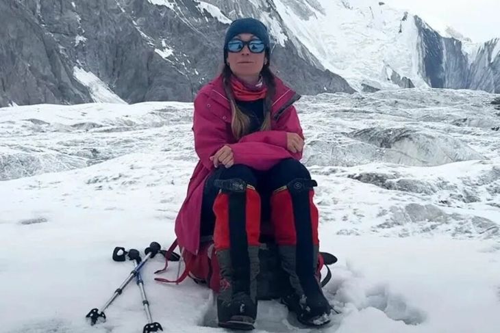 Natalia Nagovitsyna wanted to ascend the 7 highest peaks of the former Soviet Union and thus obtain the title of Las Nieves Leopard. Natalia Nagovitsyna wanted to ascend the 7 highest peaks of the former Soviet Union and thus obtain the title of Las Nieves Leopard.