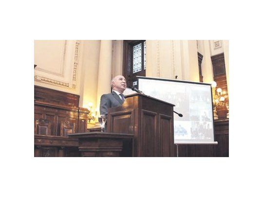 Ricardo Lorenzetti ayer en la Corte. Explicó diversas visiones sobre la noción de Estado de Derecho, pero también recordó que en la sociedad occidental el sustento es la interpretación de la ley y la vigencia de instituciones.