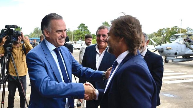 La disputa por Cardama se hizo presente en el encuentro entre Yamandú Orsi y Luis Lacalle Pou.