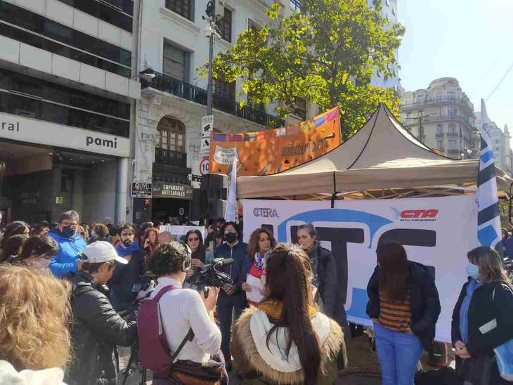 Docentes legislatura.jpg