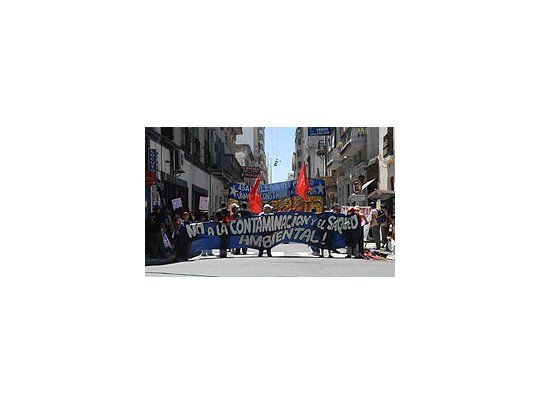 Argentine activists protest against Botnia