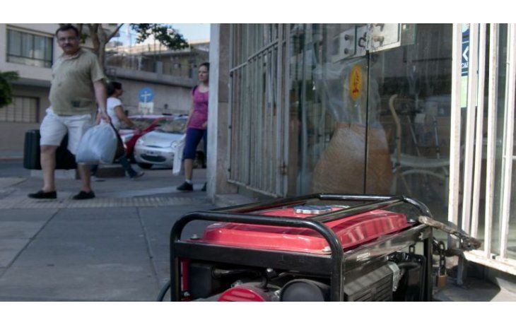 Casi 115 mil usuarios sin luz y la demanda de energía estuvo cerca del récord