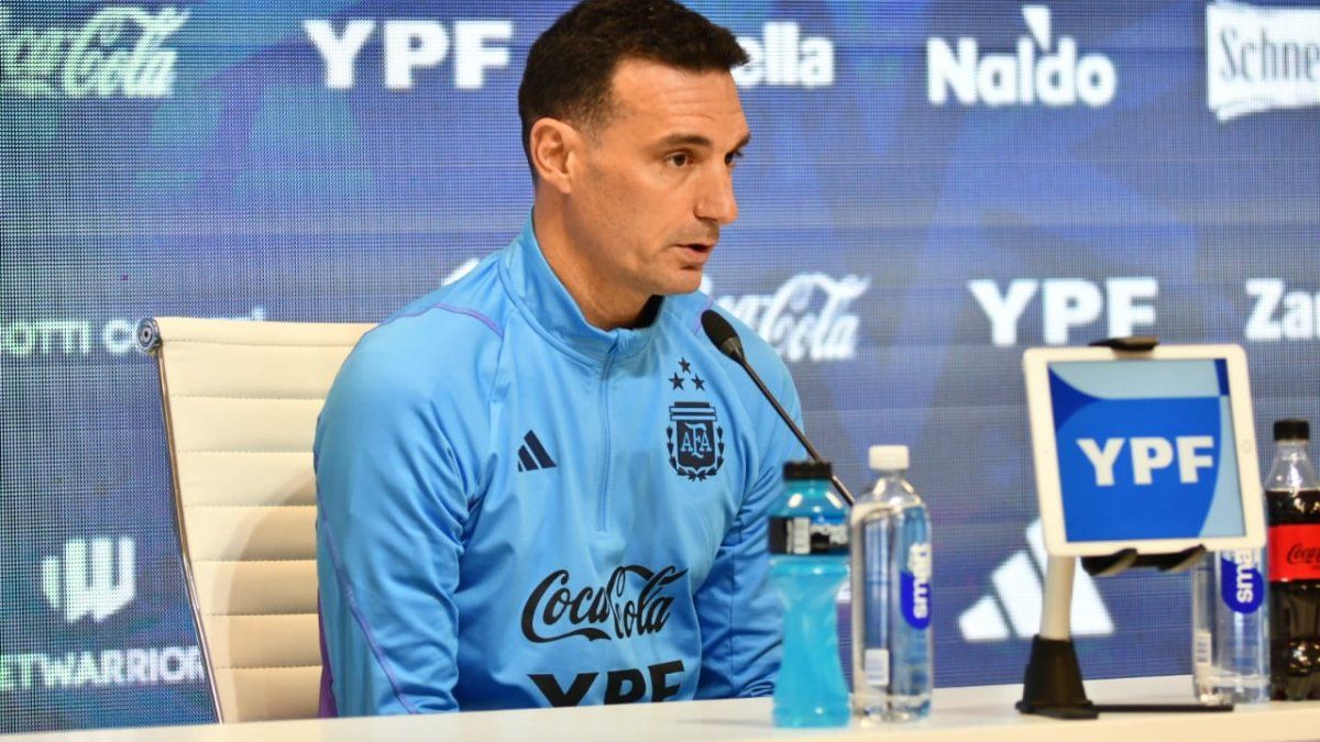Scaloni confirmed that Messi will travel to Bolivia despite the fact that he trained differently
