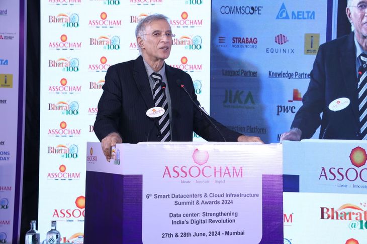 Niranjan Hiranandani is one of the most influential businessmen who, with his fortune of millions, offers scholarships and gives opportunities to the most needy young people. 