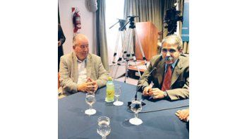 ámbito.com | Julio Grondona y Aníbal Fernández volverán a encontrarse en los próximos días para tratar de destrabar el Prode por apuestas. La AFA quiere recursos y amenaza con no empezar el campeonato.