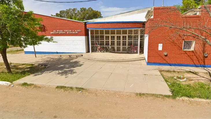 No importa cuántos habitantes tenga el lugar en el que se encuentre la escuela: lamentablemente, hoy cada institución educativa es permeada por el bullying. No importa cuántos habitantes tenga el lugar en el que se encuentre la escuela: lamentablemente, hoy cada institución educativa es permeada por el bullying.