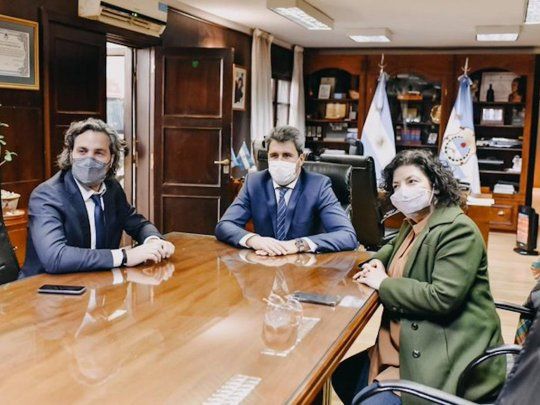 El jefe de Gabinete, Santiago Cafiero; la ministra de Salud, Carla Vizzotti, y el gobernador de San Juan, Sergio Uñac, inaugurarán hoy el nuevo hospital Santa Rosa.