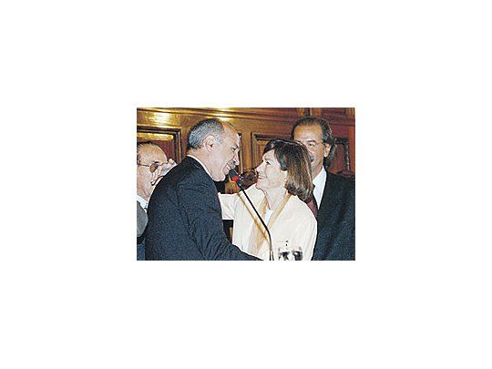 El electopresidente de laCorte Suprema,Ricardo Lorenzetti,reconocióque el tribunalque conducecon ElenaHighton resolverárápidamenteel tema de lapesificación unavez que elCongresoapruebe llevar acinco el númerode integrantes.