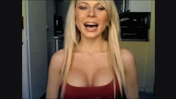 Furor en la web por profesora de idiomas hot