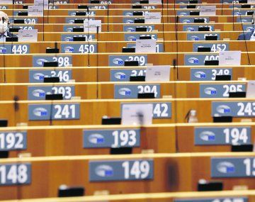 LEGISLAR EN PANDEMIA. El Parlamento Europeo trató una moción respecto del tratado de libre comercio Mercosur-UE. Las limitaciones que impone el covid-19 resultaron evidentes.