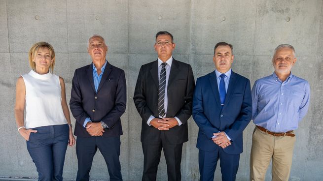 El futuro ministro del Interior, Carlos Negro, presentó a las próximas autoridades policiales.