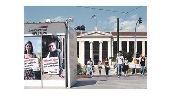 ámbito.com | La campaña electoral se impone en cada rincón de Atenas. Los ciudadanos deben concurrir de nuevo el domingo a las urnas para intentar destrabar el impasse político de la última elección legislativa. Se juega la permanencia de Grecia en el euro.