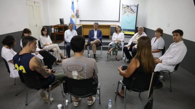 orge Macri visitó a jóvenes con problemas por ludopatía.