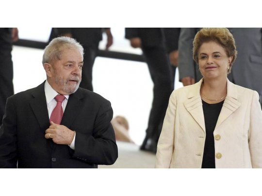 Acusan a Lula y a Dilma de recibir u$s 150 millones en sobornos