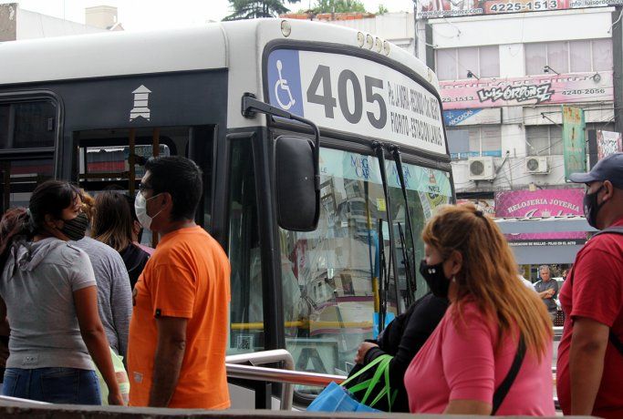 Trabajadores dispensados con al menos una dosis de vacuna deben volver a sus tareas