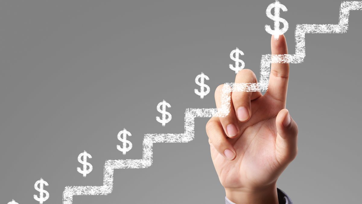 Fixed term pre STEP: after a drop in placements in July, what will happen in August?