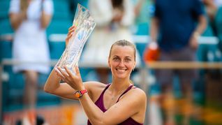 Kvitova conquistó en Miami su 30mo. título y el lunes regresará al Top 10.