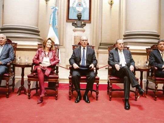 Límite. Con el voto de Carlos Rosenkrantz, Elena Highton y Juan Carlos Maqueda la Corte limitó una indemnización que se había fijado en la Cámara de Apelaciones Laboral.