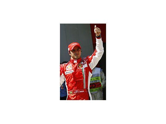Massa logra la pole en Francia