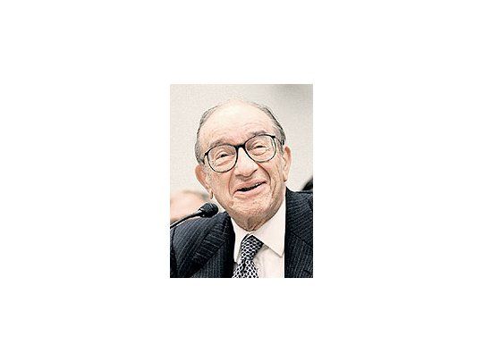 Greenspan fue designado gobernador de la Reserva Federal en 1987 por Ronald Reagan, y reafirmado sucesivamente en su cargo por George Bus (padre), Bill Clinton y George Bush (hijo), con lo que se transformó en un récord.