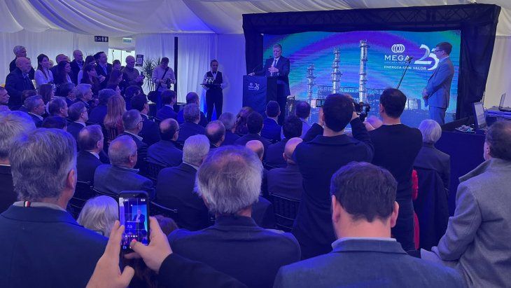 Durante su discurso, Horaco Marín anunció que YPF aprobó por directorio la creación de dos compañías nuevas para canalizar proyectos de upstream y midsetream, y anunció que se unen al nuevo proyecto de TGS de líquidos de gas natural como proveedores del recurso. Durante su discurso, Horaco Marín anunció que YPF aprobó por directorio la creación de dos compañías nuevas para canalizar proyectos de upstream y midsetream, y anunció que se unen al nuevo proyecto de TGS de líquidos de gas natural como proveedores del recurso.
