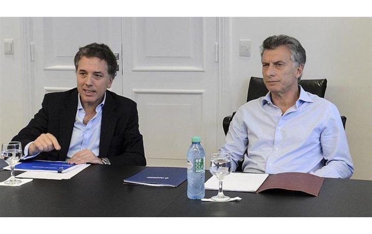 200 pÁginas. El ministro de Hacienda, Nicolás Dujovne, repasó con Mauricio Macri el contenido de la reforma impositiva. Después de las elecciones se presenta en sociedad y se envía al Congreso para debatir con la oposición.