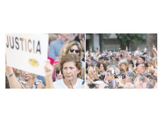 La madre de Alberto Nisman, Sara Garfunkel, en el homenaje que ayer con la consigna “Velas por Nisman” se realizó en la porteña plaza Alemania sobre la avenida Del Libertador.