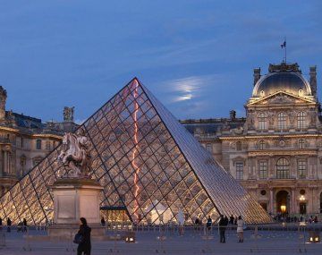 El Museo del Louvre sufrió un robo millonario El Museo del Louvre sufrió un robo millonario