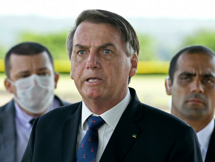 El presidente Bolsonaro ya no esconde su deriva autoritaria.