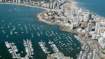 Elegida. El país vecino supo controlar la pandemia y ya abrió el turismo interno.