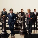 Dos años después, el interrogante sigue abierto. El Gobierno sostiene que ejecuta su plan. Sus críticos sostienen que nunca existió. Dos años después, el interrogante sigue abierto. El Gobierno sostiene que ejecuta su plan. Sus críticos sostienen que nunca existió.