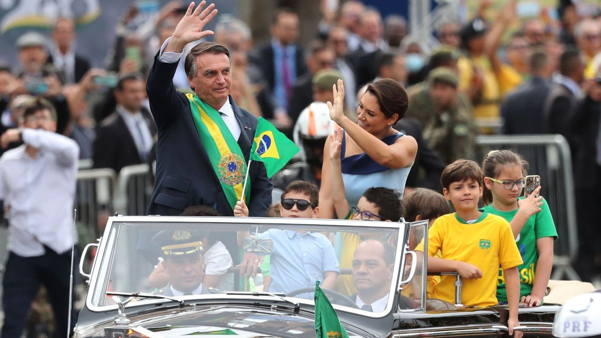 Bolsonaro makes a new show of force with the excuse of Independence Day
