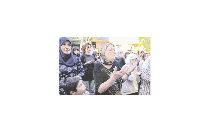 ámbito.com | Hiyab. Denuncian que mujeres musulmanas en Buenos Aires son tratadas de “terroristas” por el sólo hecho de utilizar vestimenta religiosa.