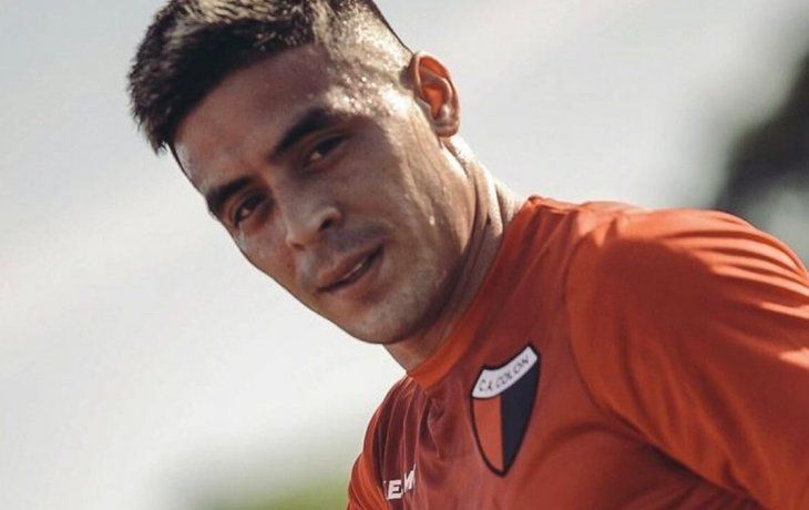 Colón: Brian Fernández faltó al entrenamiento porque le robaron hinchas de Unión
