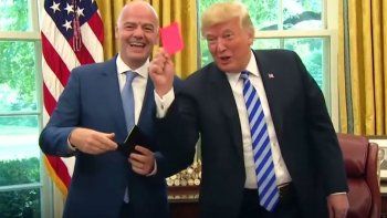 Gianni Infantino, junto al presidente de los Estados Unidos, Donald Trump, una sociedad estrat&eacute;gica que est&aacute; tratando de forjar el titular de la FIFA.&nbsp;
