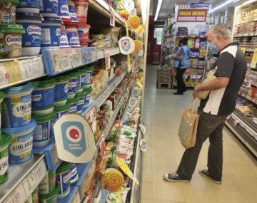 Paula Español dialogó con supermercadistas chinos