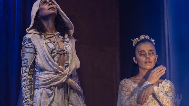 Theater in a red-hot country