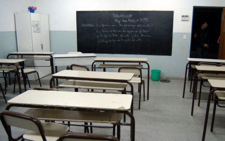 Durante 2024, 21 de las 24 jurisdicciones redujeron su gasto real en Educación y Cultura respecto del año anterior. En comparación con 2014, el gasto provincial disminuyó en 19 provincias, lo que evidencia un retroceso sostenido en la última década. Durante 2024, 21 de las 24 jurisdicciones redujeron su gasto real en Educación y Cultura respecto del año anterior. En comparación con 2014, el gasto provincial disminuyó en 19 provincias, lo que evidencia un retroceso sostenido en la última década.