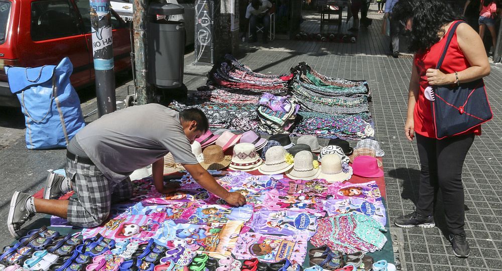 The CAC reported that in the first quarter illegal street sales nationwide fell by 6.5% year-on-year.