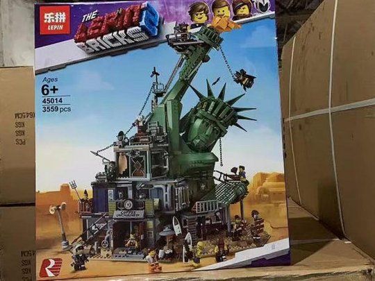 Lepin Lego.jpg