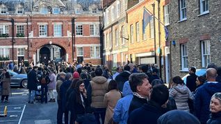 Un total de 7.500 ciudadanos argentinos estaban registrados para votar.