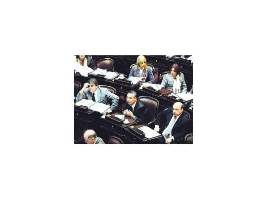 Miguel Pichetto, José Pampuro, Nicolás Fernández y Marita Perceval defendieron ayer al Gobierno en el Senado. El amor no les alcanzó para aprobar la estatización de la fábrica aérea que pidió Cristina de Kirchner.