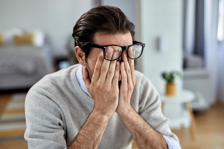 Stress and anxiety produce negative effects on the brain. Stress and anxiety produce negative effects on the brain.