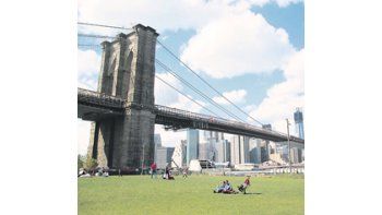 ámbito.com | El Brooklyn Bridge Park es una gran opción para pasear, descansar y obtener hermosas vistas de la ciudad.